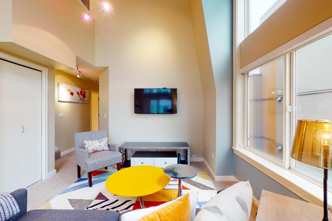 Belltown Court Sunset Suite Seattle Dış mekan fotoğraf